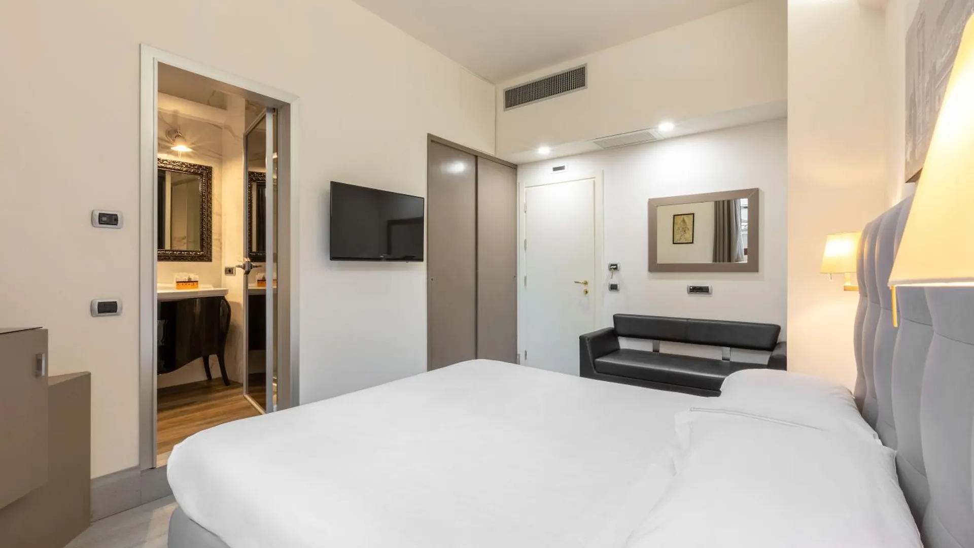 ****  Relais Hotel Centrale Dimora Storica Firenze Italia