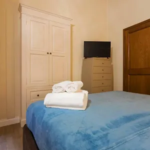 Appartamento Duomo 2 Bedroom, Firenze