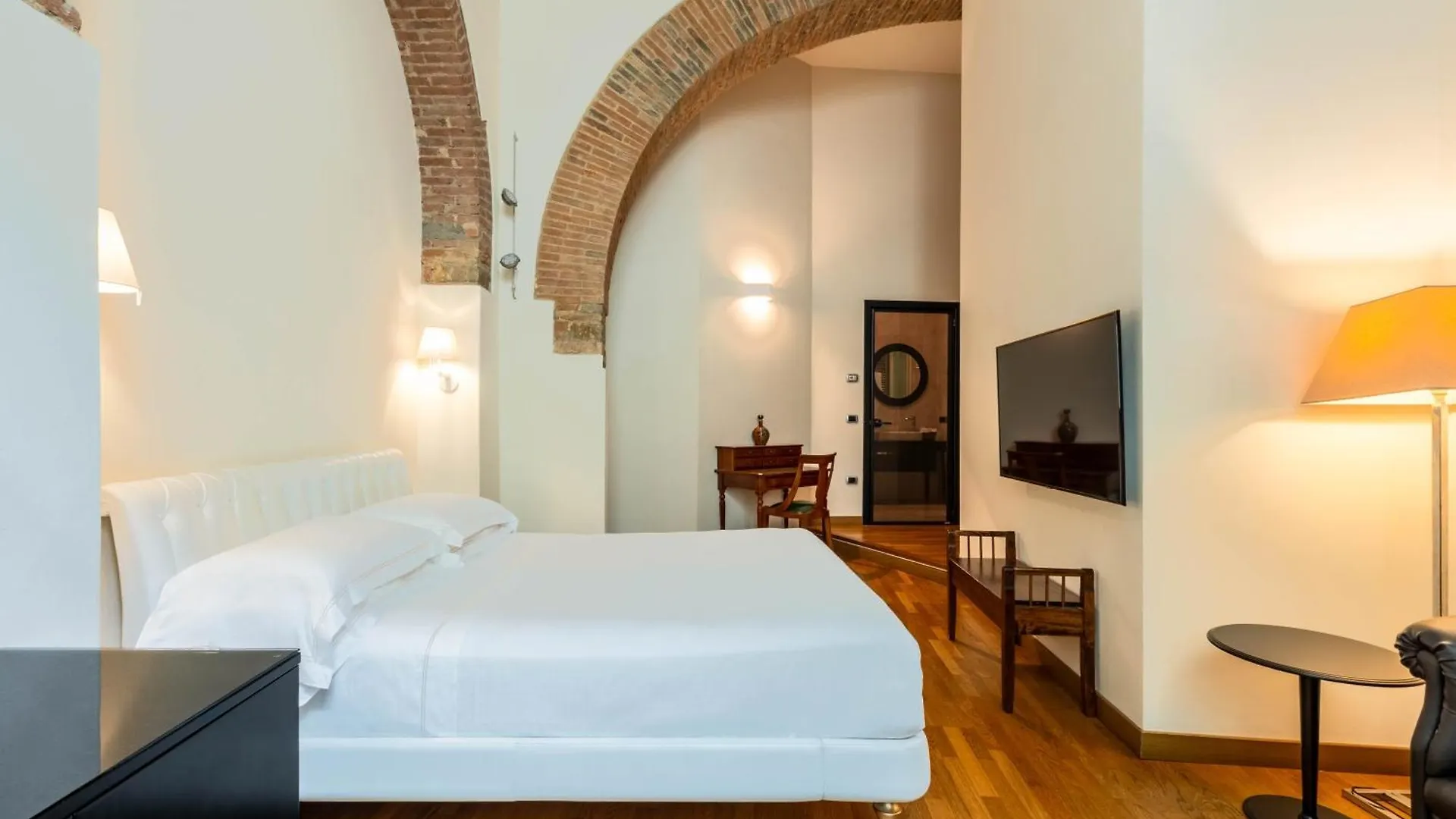 Relais Hotel Centrale Dimora Storica Florence